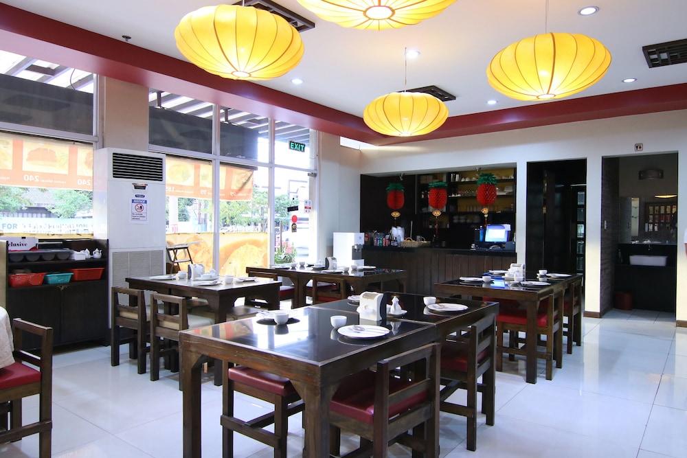 Oyo 110 Asiatel Hotel Πασάι Εξωτερικό φωτογραφία